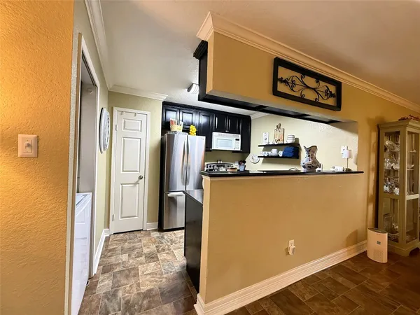 $108,500 | 418 Garland Drive, Unit 120, Lake Jackson, TX 77566