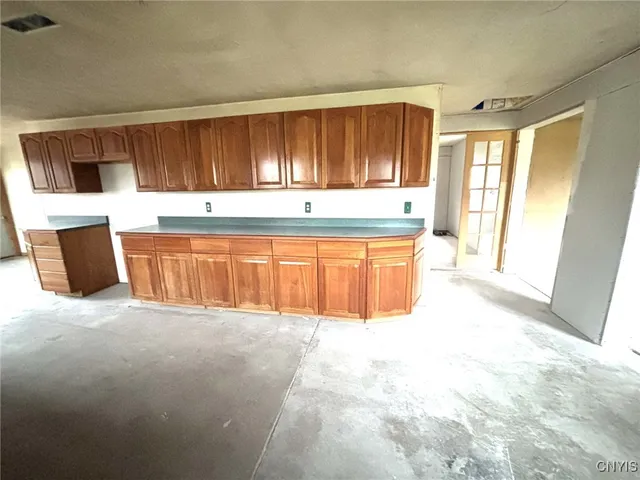 $155,000 | 7458 Surbrook Road, Lysander, NY 13027