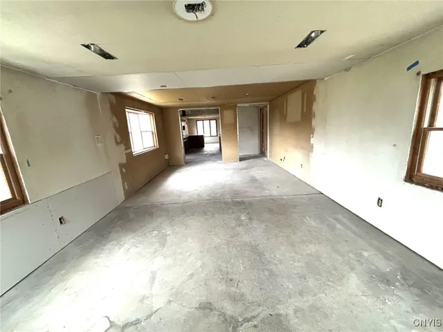 $155,000 | 7458 Surbrook Road, Lysander, NY 13027