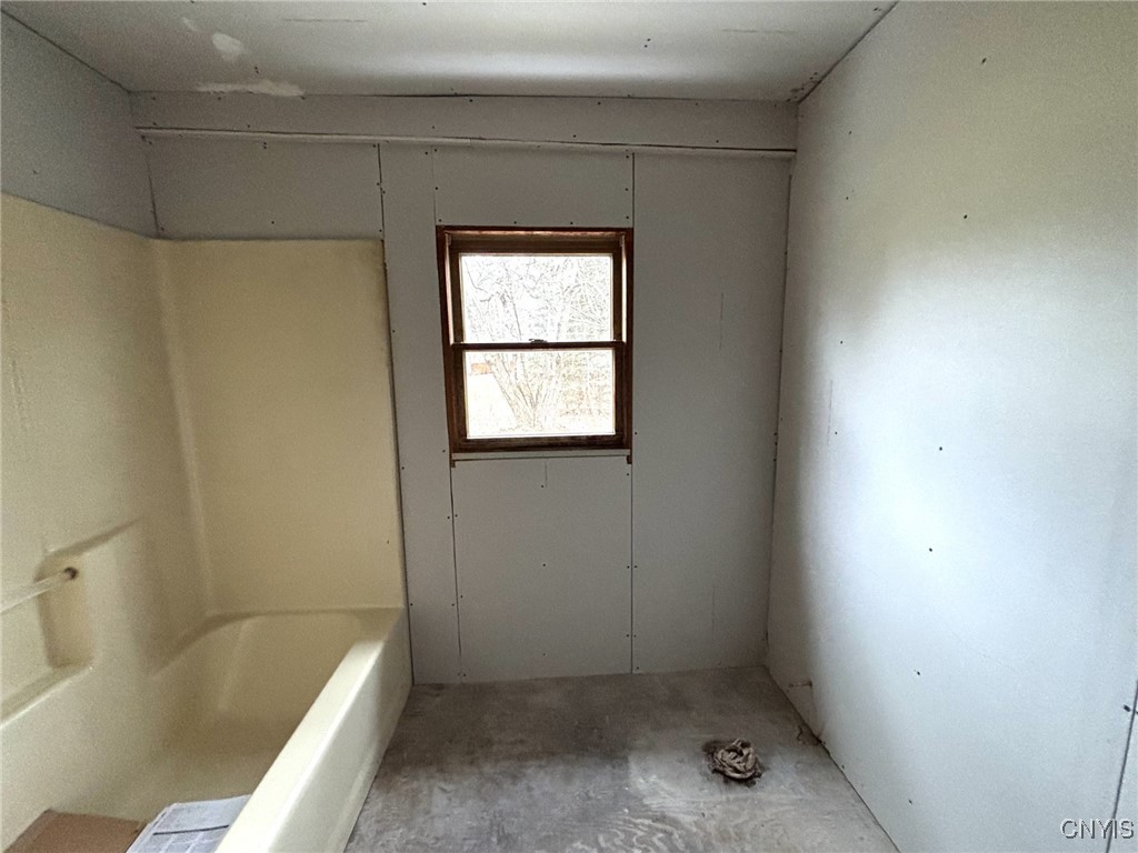 7458 Surbrook Road Lysander, NY 13027 - Photo 23 of 49