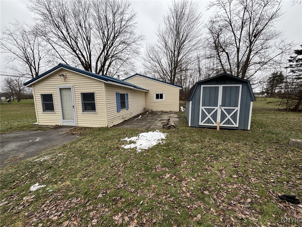 7458 Surbrook Road Lysander, NY 13027 - Photo 3 of 49