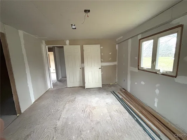 $155,000 | 7458 Surbrook Road, Lysander, NY 13027