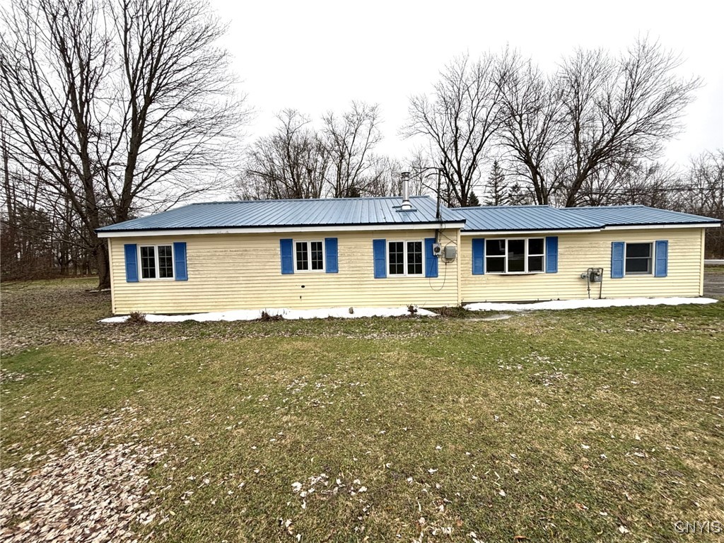 7458 Surbrook Road Lysander, NY 13027 - Photo 9 of 49