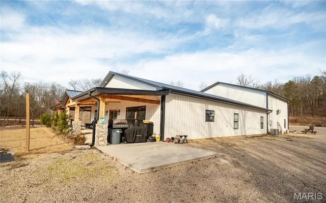 $719,000 | 614 Water Tower Road, Van Buren, MO 63965