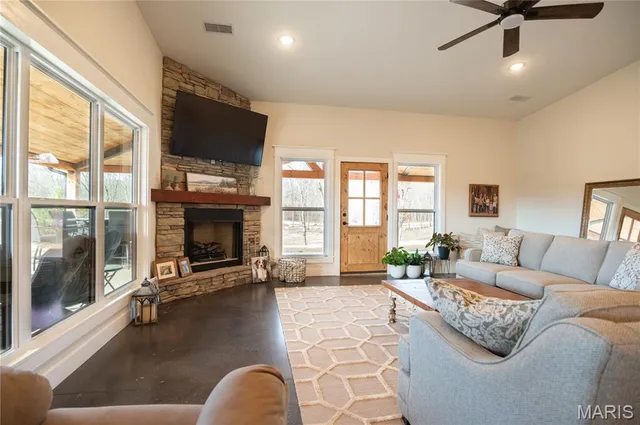 $719,000 | 614 Water Tower Road, Van Buren, MO 63965