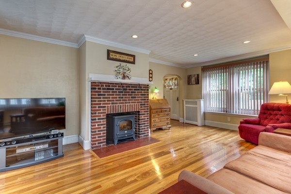 247 Playstead Road Medford, MA 02155 - Photo 7 of 29 Gallery Image 7