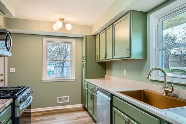 $2,699 | 6300 X Quebec Avenue North, Brooklyn Park, MN 55428