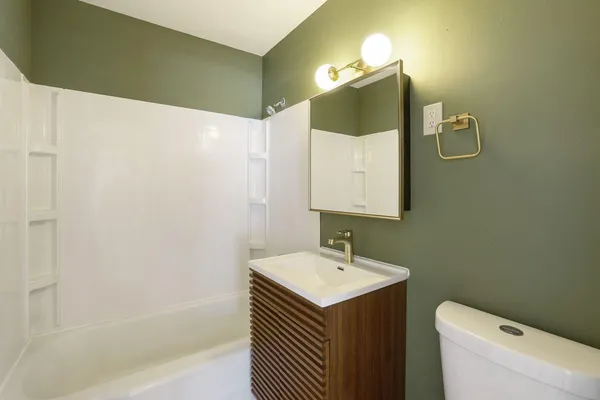 $2,550 | 6300 Quebec Avenue North, Brooklyn Park, MN 55428