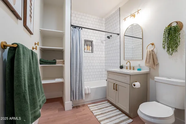 $619,000 | 291 North Washington Street, Chandler, AZ 85225