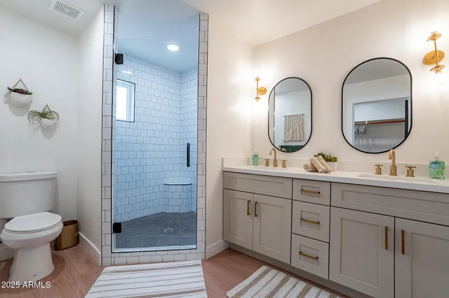 $619,000 | 291 North Washington Street, Chandler, AZ 85225