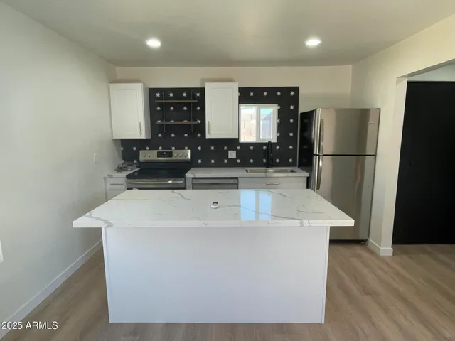 $619,000 | 291 North Washington Street, Chandler, AZ 85225