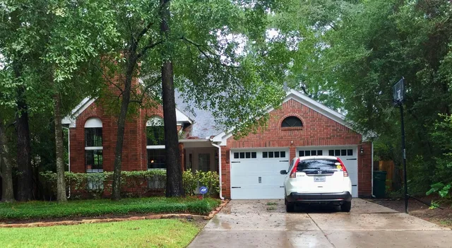 $3,000 | 115 East Pathfinders Circle, The Woodlands, TX 77381