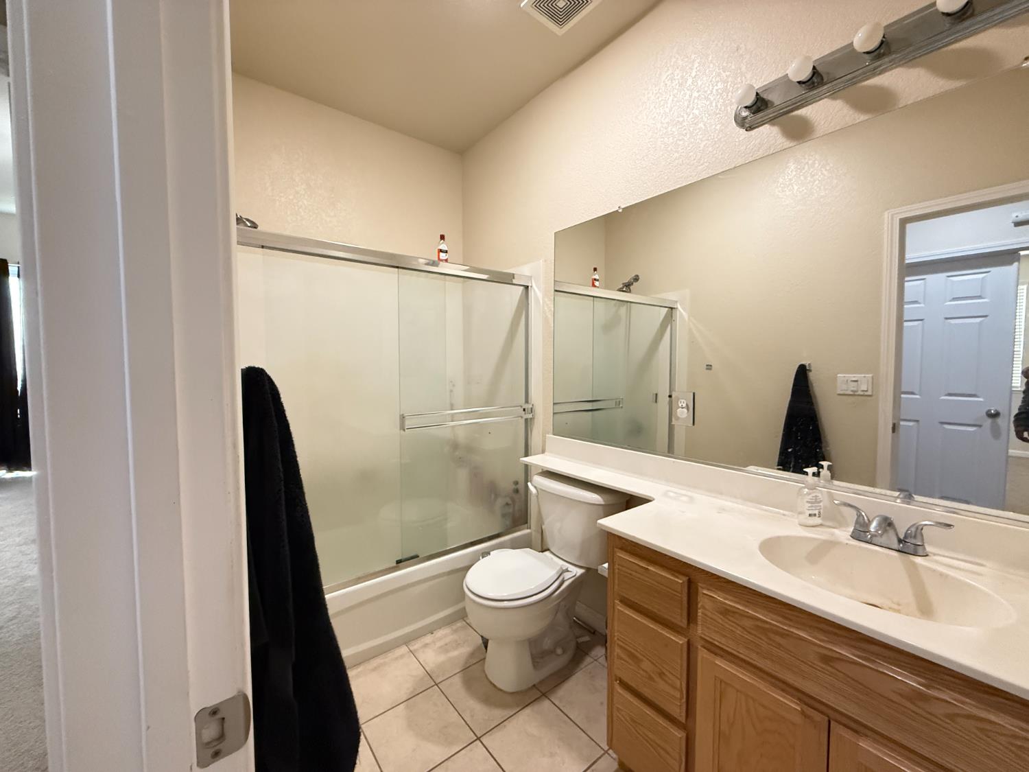 390 Munter Street Manteca, CA 95337 - Photo 11 of 15