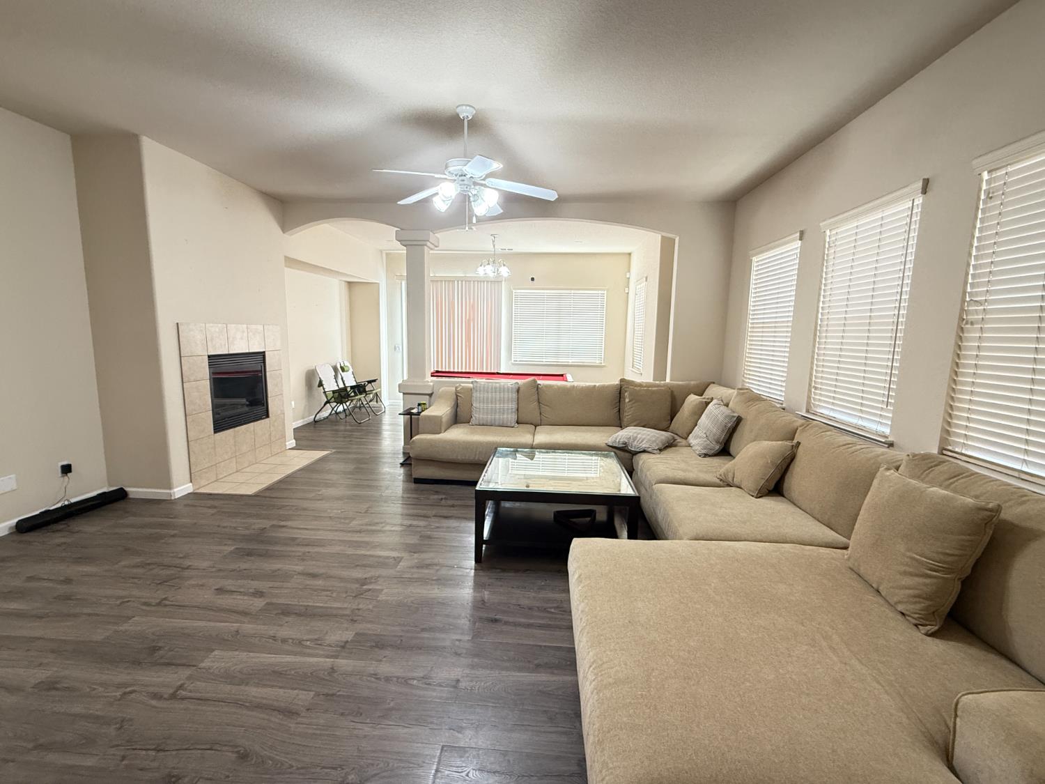 390 Munter Street Manteca, CA 95337 - Photo 3 of 15