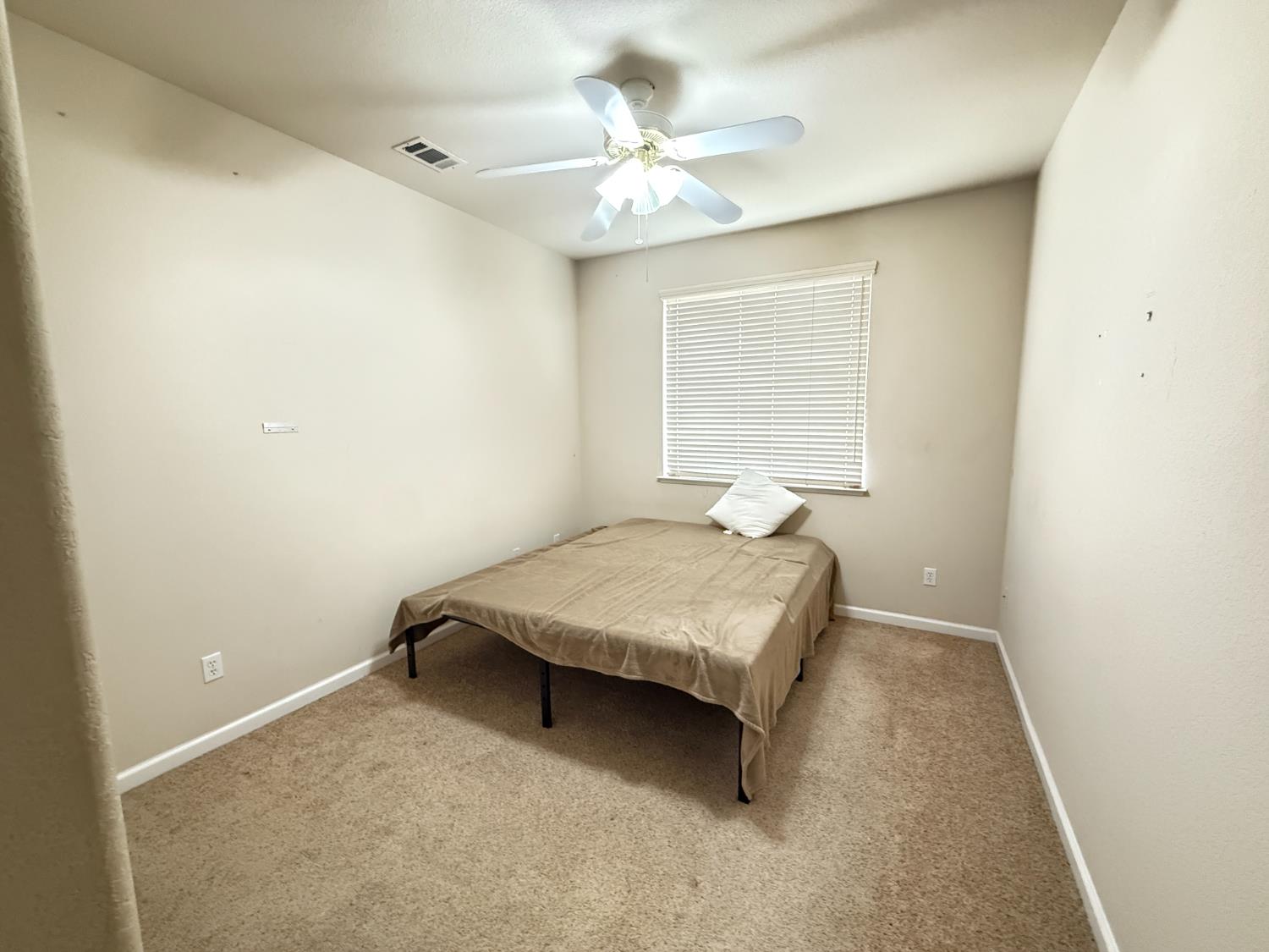 390 Munter Street Manteca, CA 95337 - Photo 9 of 15