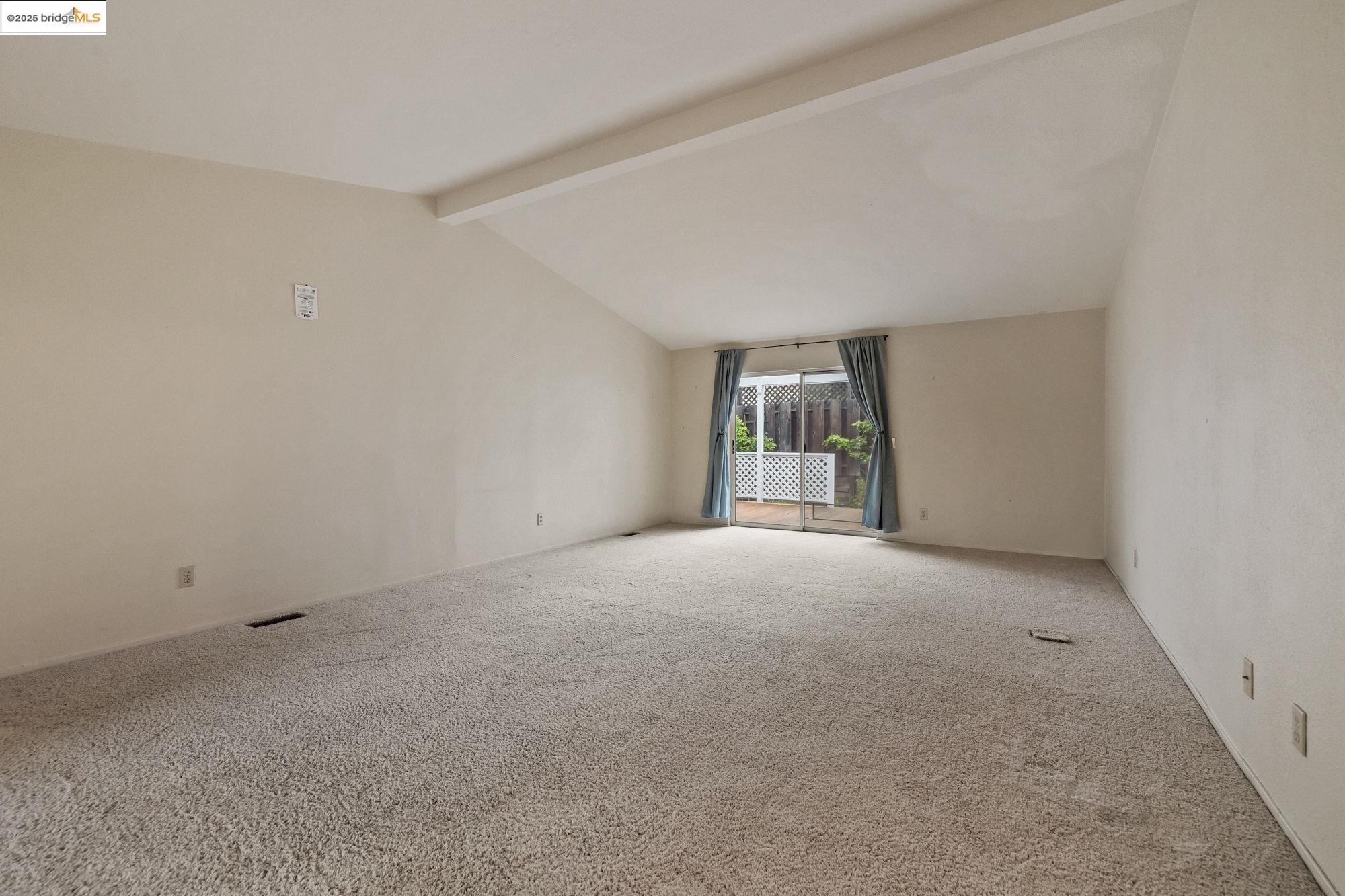 19560 River Birch Court, Unit 1 Sonora, CA 95370 - Photo 14 of 38 a view of an empty room with a window