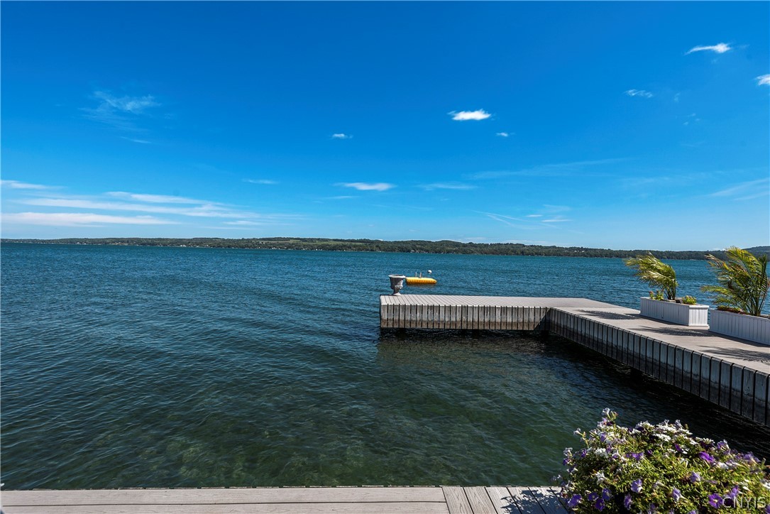1818 West Lake Road Skaneateles, NY 13152 - Photo 4 of 47 Permanent Dock