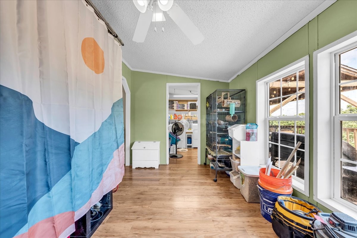 2657 Oak Grove Road Red Boiling Springs, TN 37150 - Photo 32 of 45 a room with wooden floor and furniture