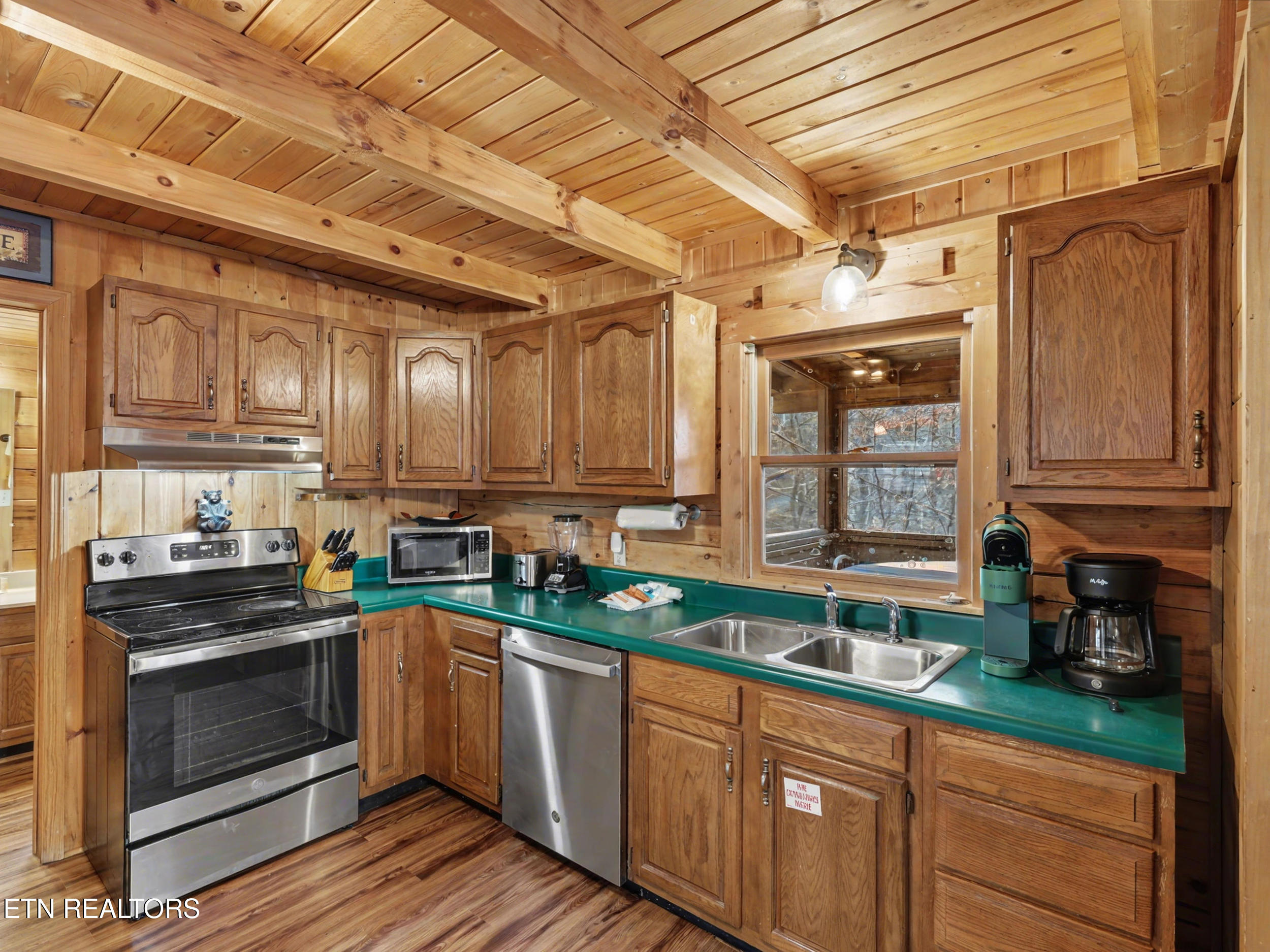 1141 Ski View Lane Sevierville, TN 37876 - Photo 11 of 36 16_img_0586