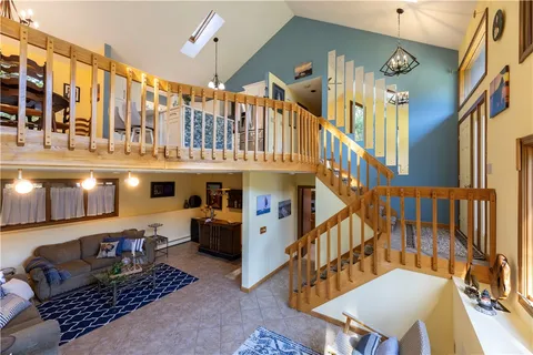 $849,900 | 8 Robin Drive, North Kingstown, RI 02852