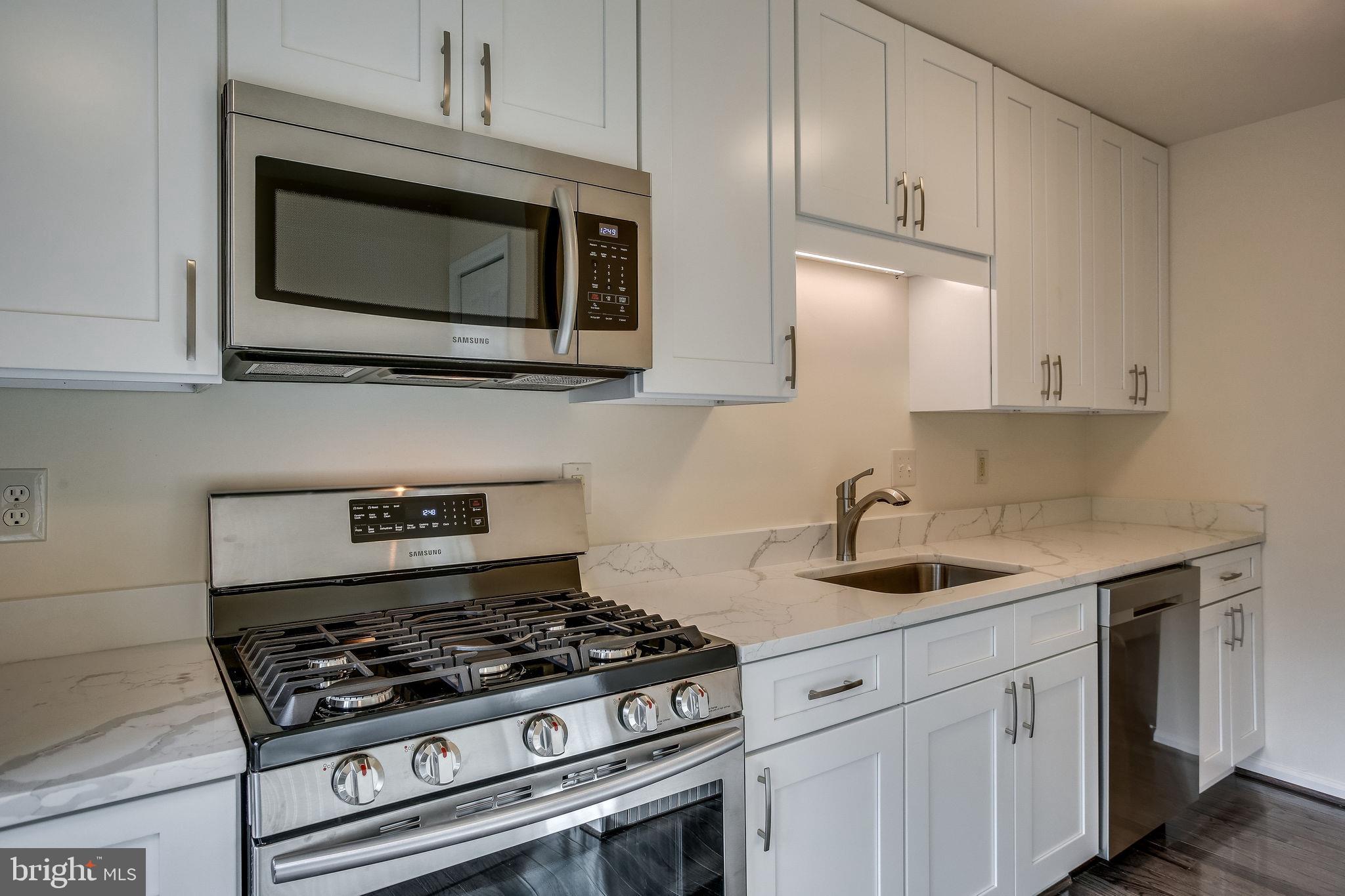 43840 Laburnum Square Ashburn, VA 20147 - Photo 19 of 68