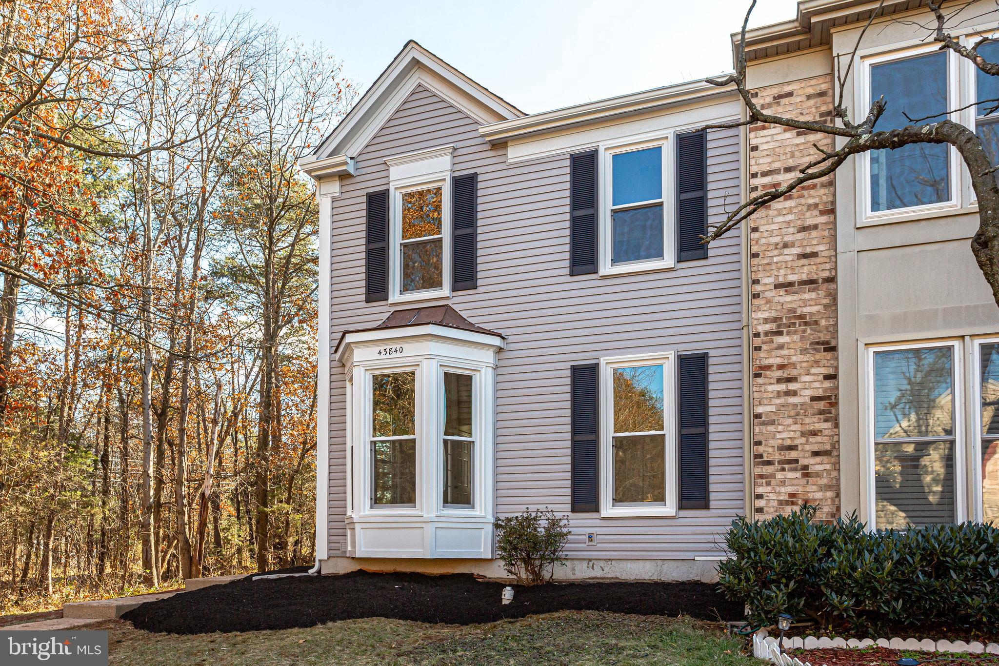 43840 Laburnum Square Ashburn, VA 20147 - Photo 3 of 68