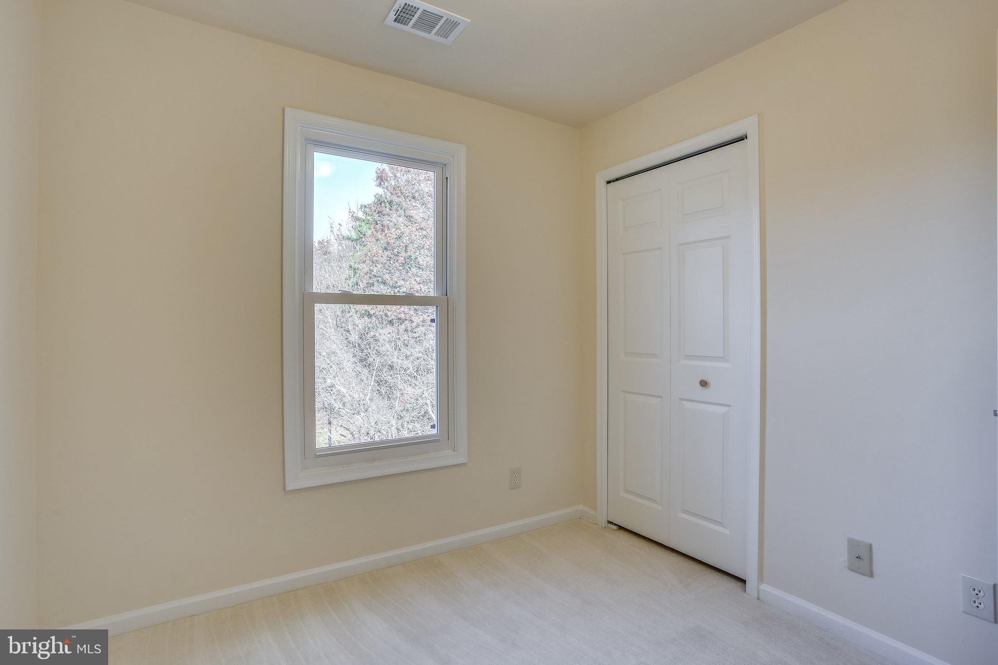 43840 Laburnum Square Ashburn, VA 20147 - Photo 33 of 68