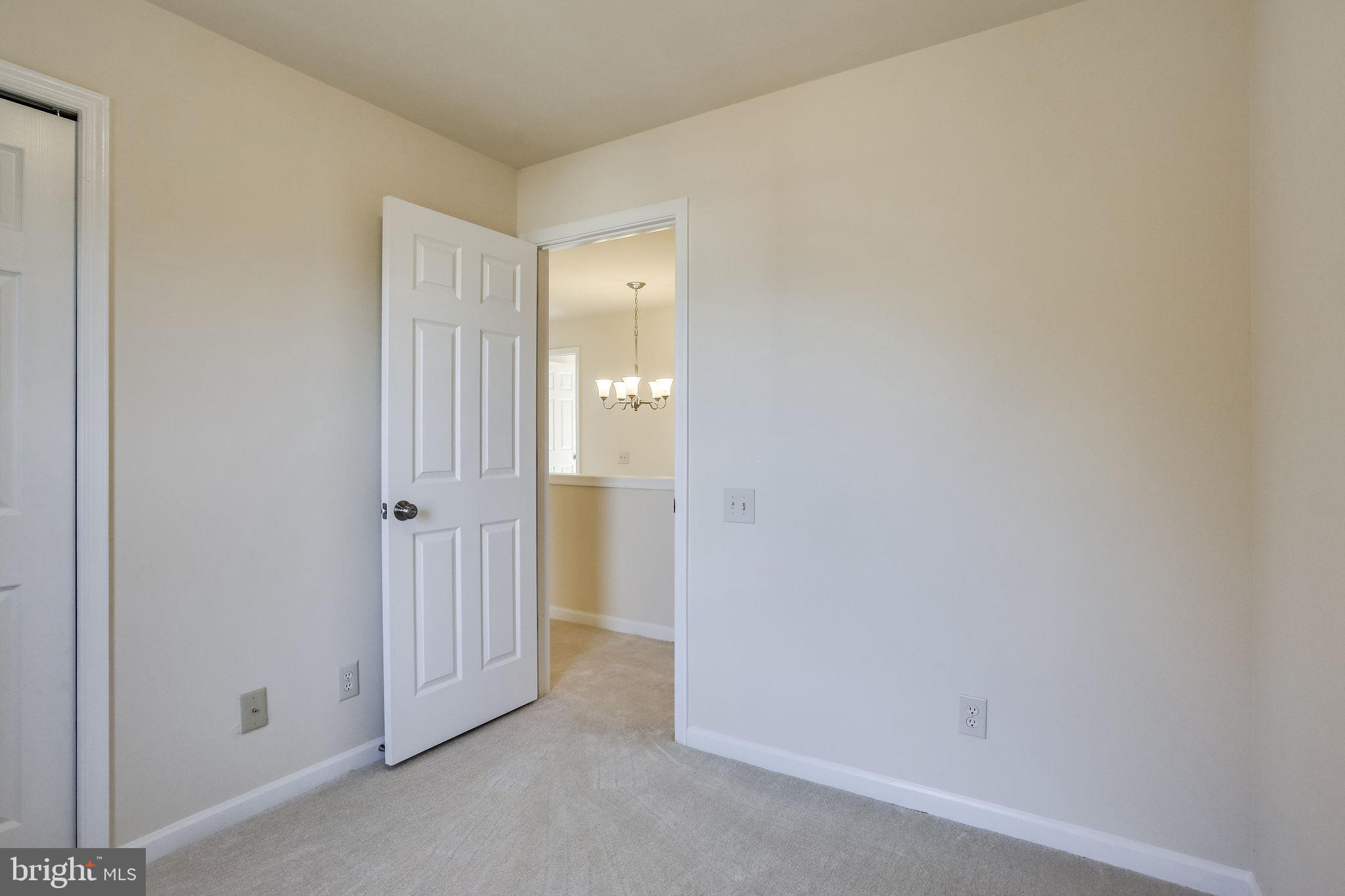 43840 Laburnum Square Ashburn, VA 20147 - Photo 35 of 68