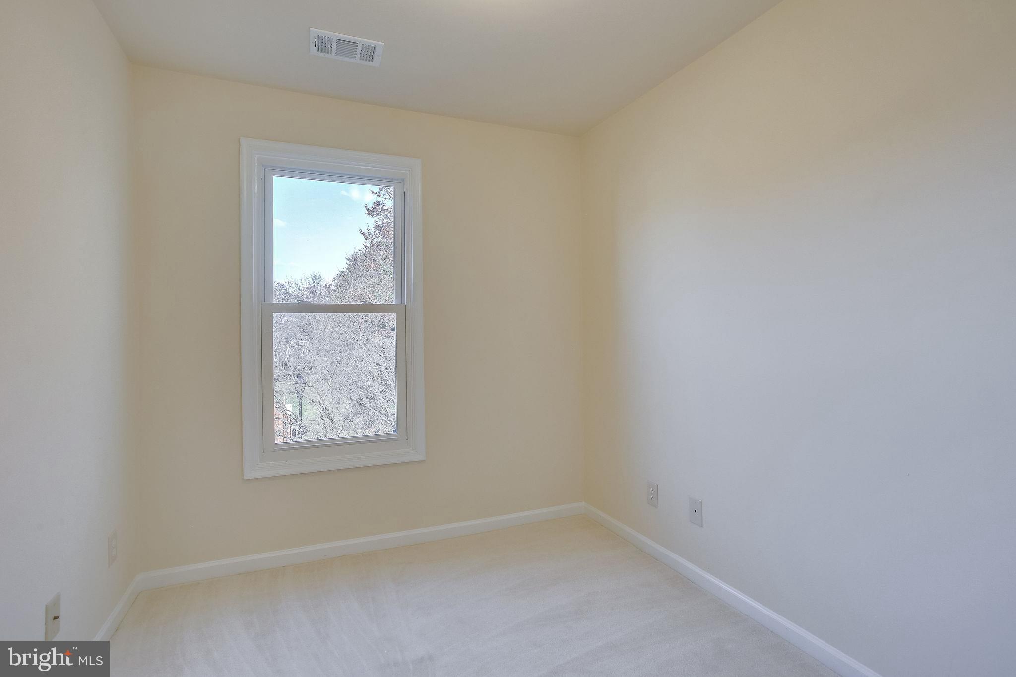 43840 Laburnum Square Ashburn, VA 20147 - Photo 36 of 68