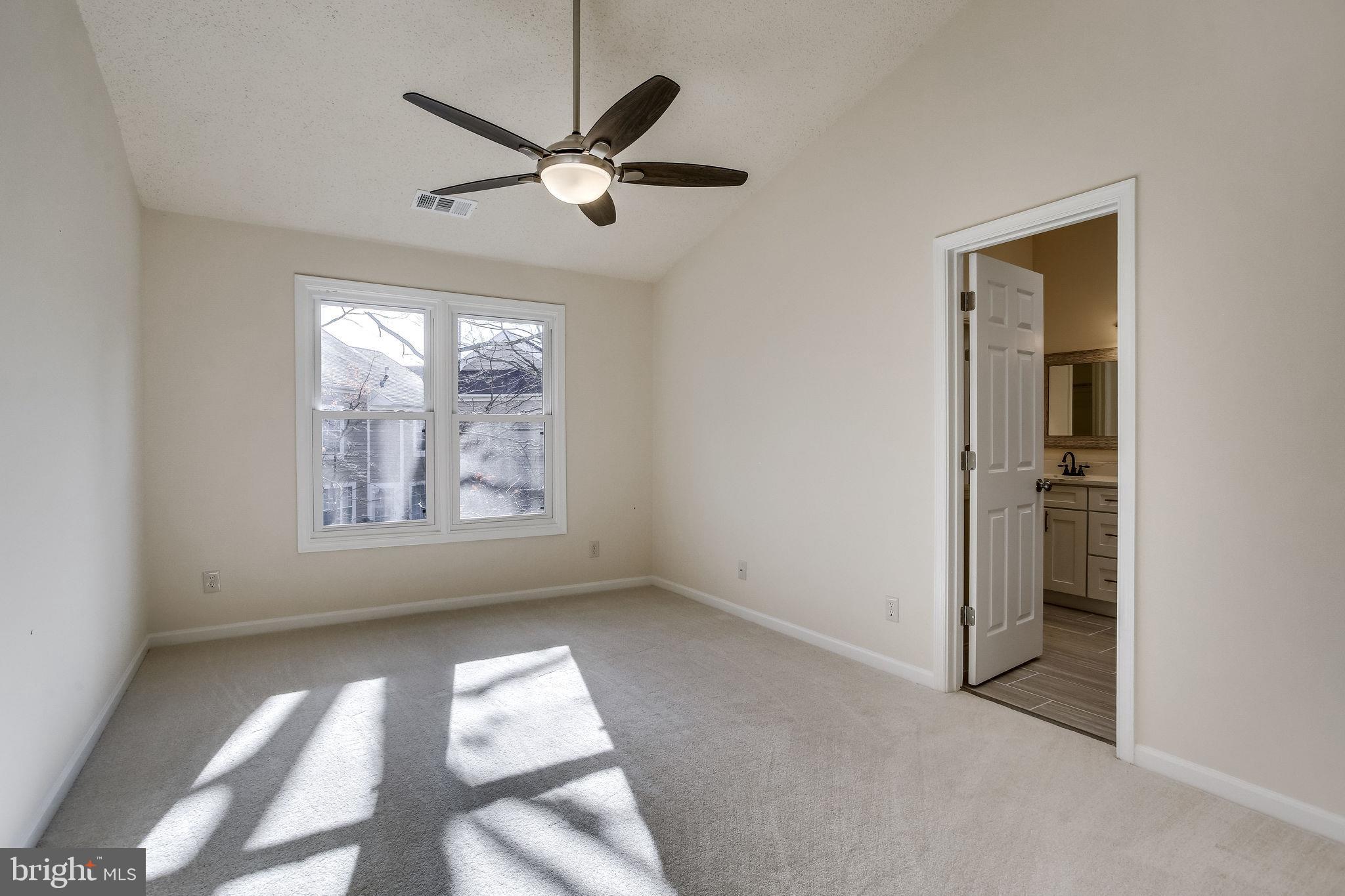 43840 Laburnum Square Ashburn, VA 20147 - Photo 39 of 68