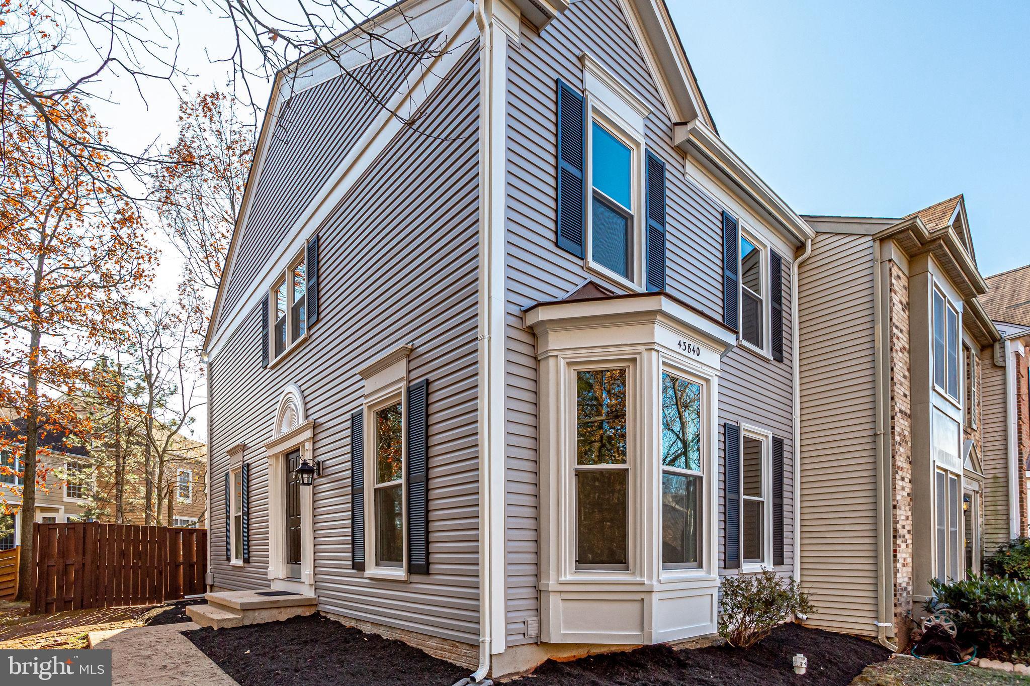 43840 Laburnum Square Ashburn, VA 20147 - Photo 5 of 68