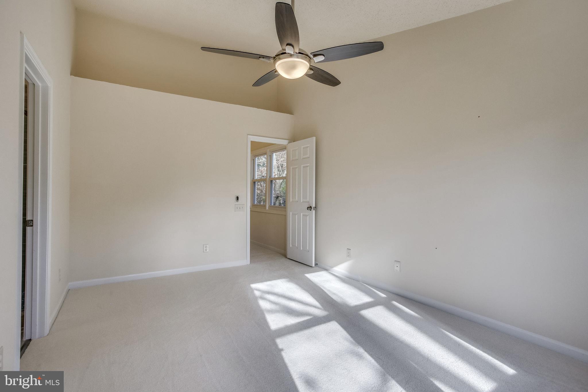 43840 Laburnum Square Ashburn, VA 20147 - Photo 42 of 68