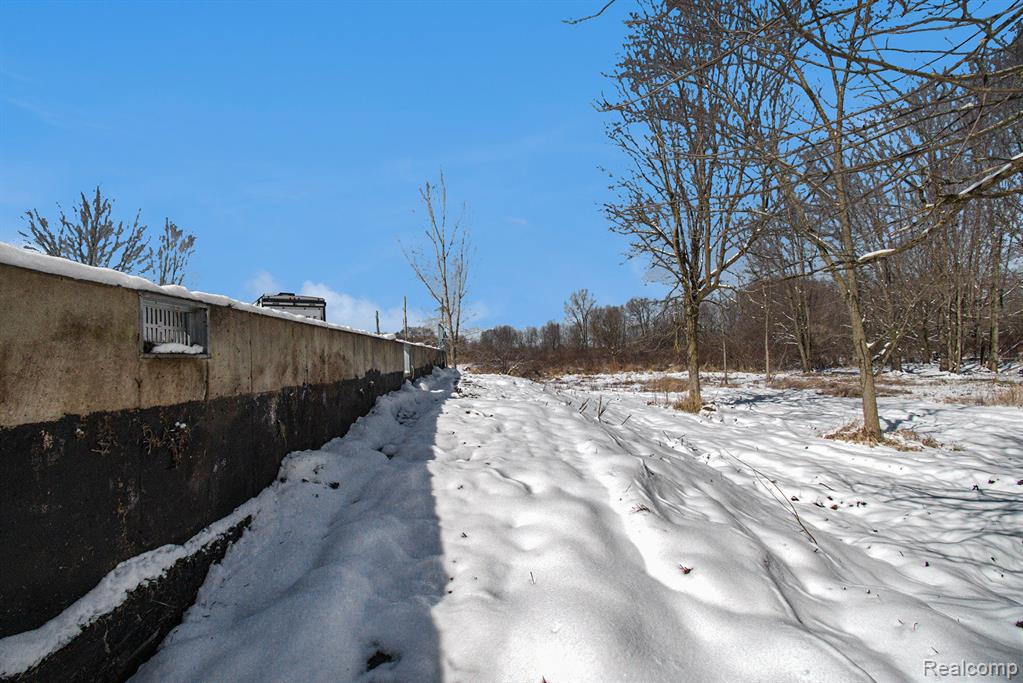 6096 North Gregory Road Fowlerville, MI 48836 - Photo 14 of 27