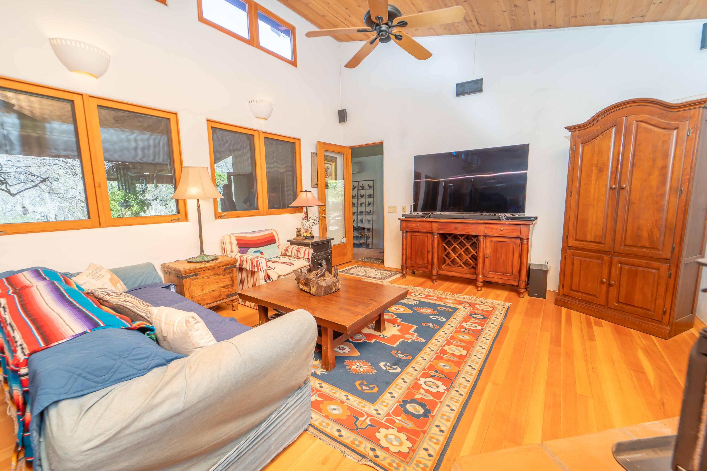 44294 Sequoia Oaks Drive Three Rivers, CA 93271 - Photo 9 of 118 -