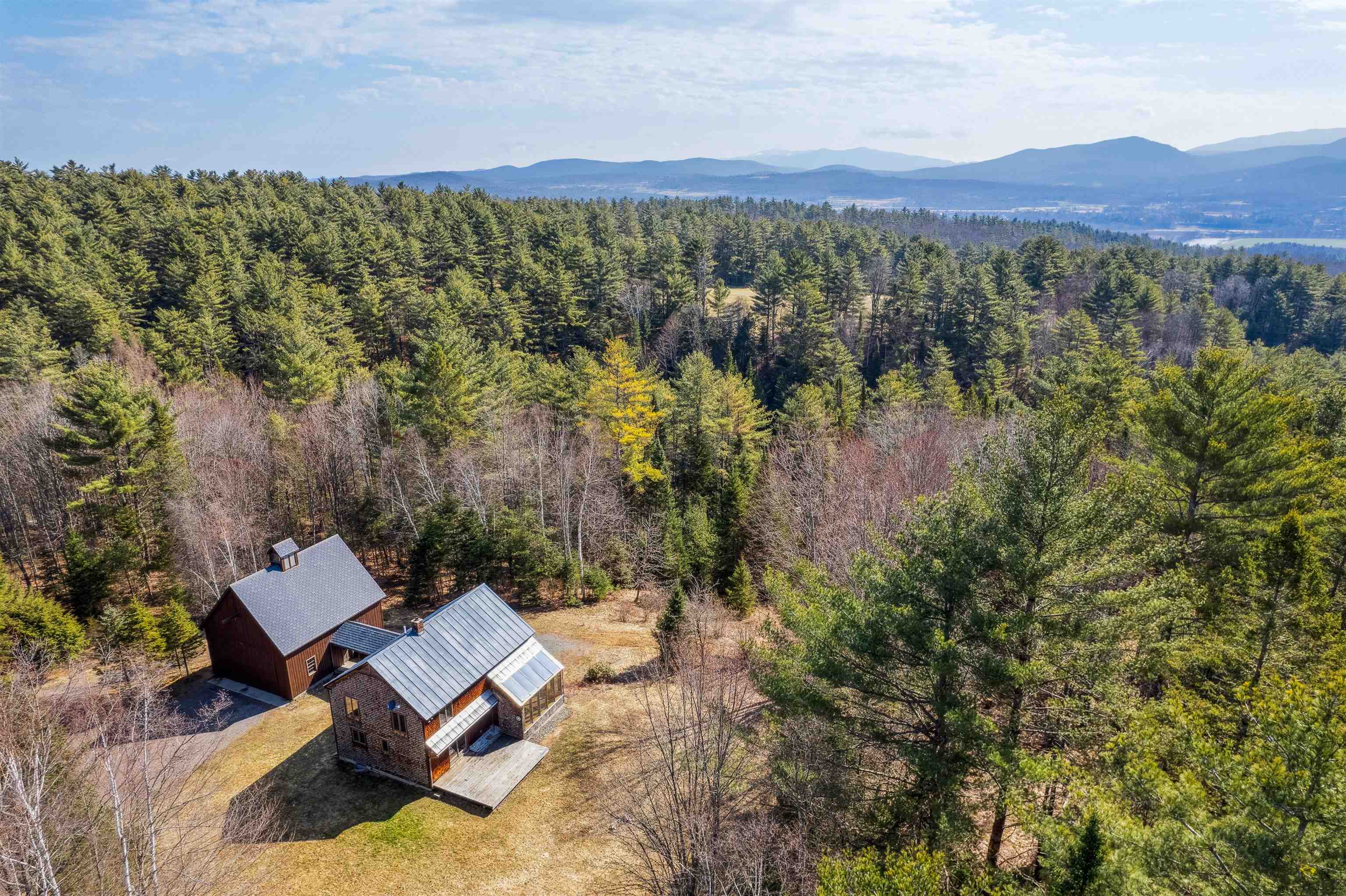 151 Southview Road Newbury, VT 05051 - Photo 1 of 40 Gallery Image 1