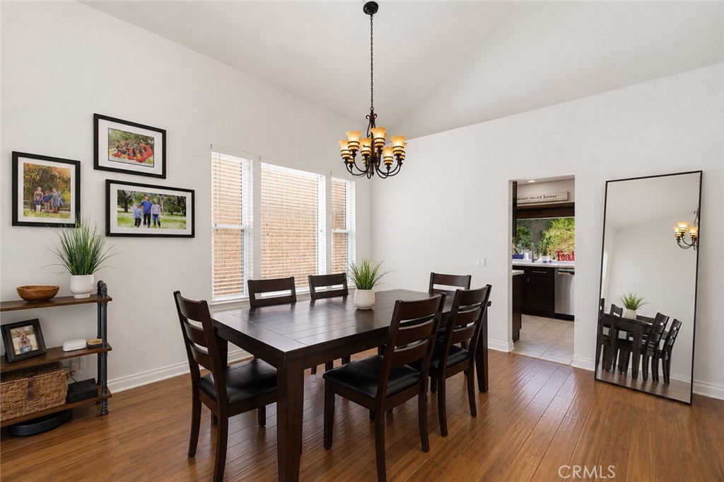 13620 Chesterfield Drive Moorpark, CA 93021 - Photo 5 of 28