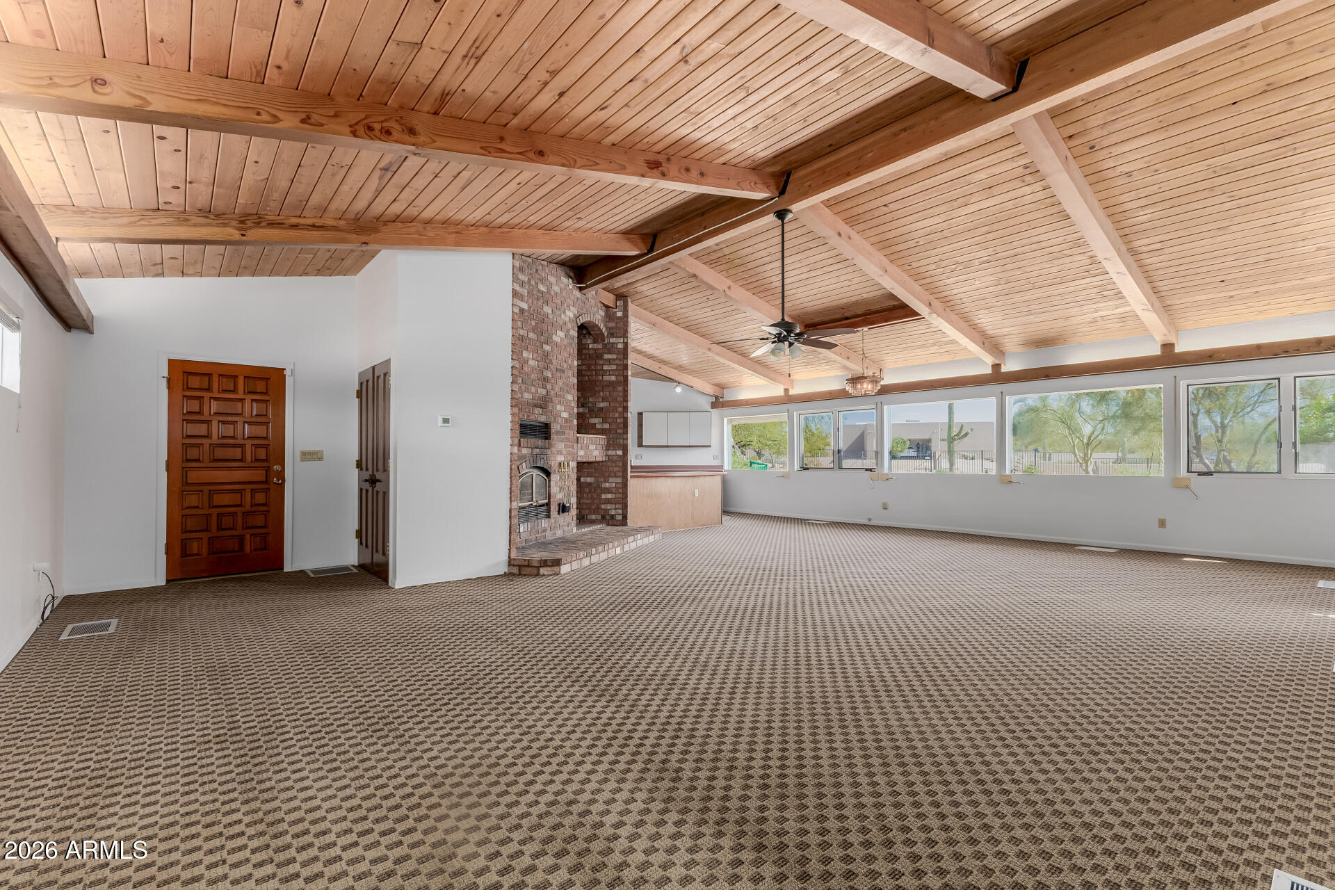 6140 East Peak View Road Cave Creek, AZ 85331 - Photo 4 of 52 a big room with closet