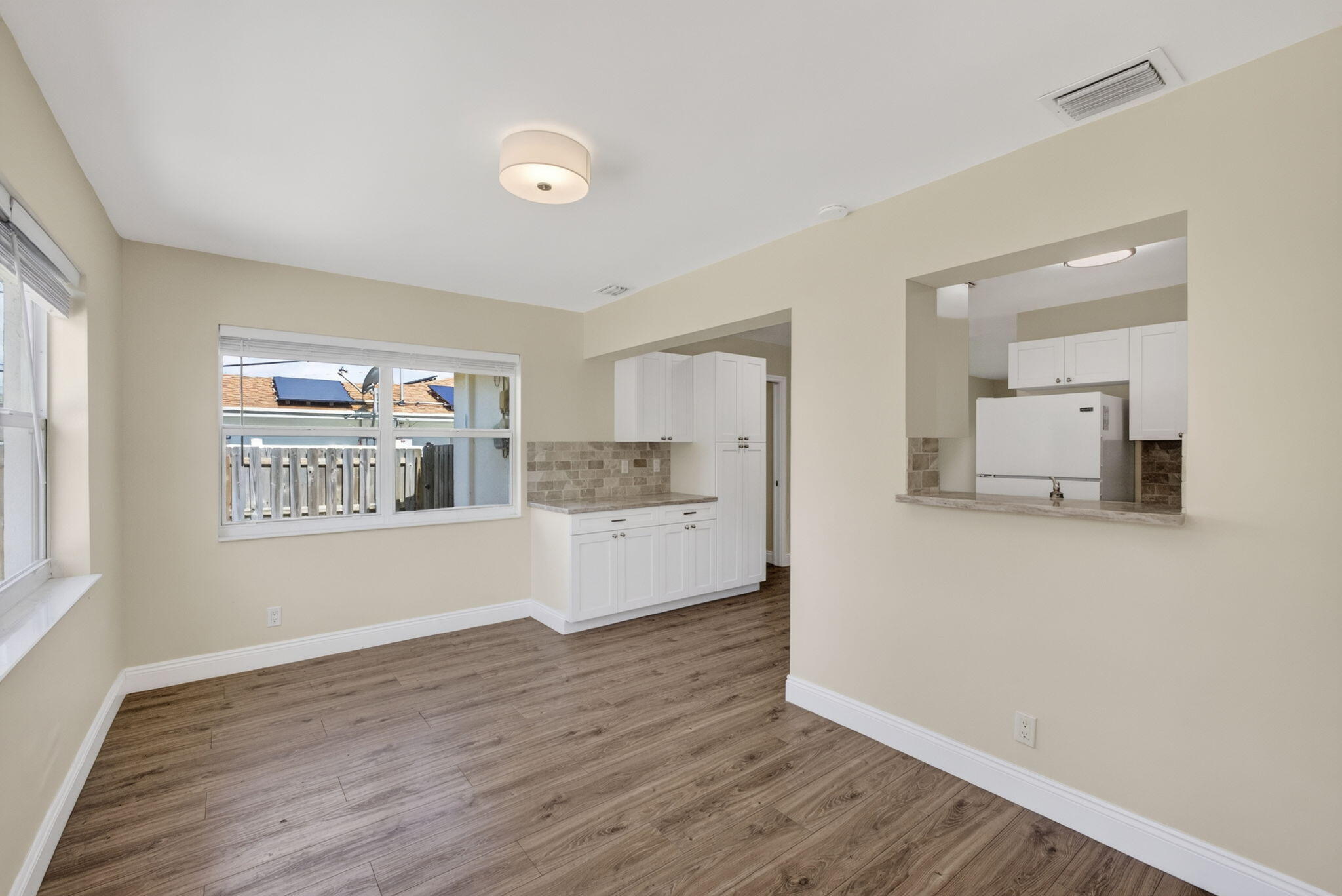 1333 West 31st Street Riviera Beach, FL 33404 - Photo 24 of 46 Dining