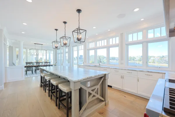 $9,500,000 | 18 Strandway, West Harwich, MA 02671