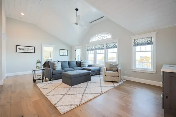 $9,500,000 | 18 Strandway, West Harwich, MA 02671