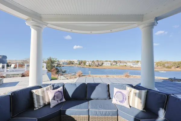 $9,500,000 | 18 Strandway, West Harwich, MA 02671