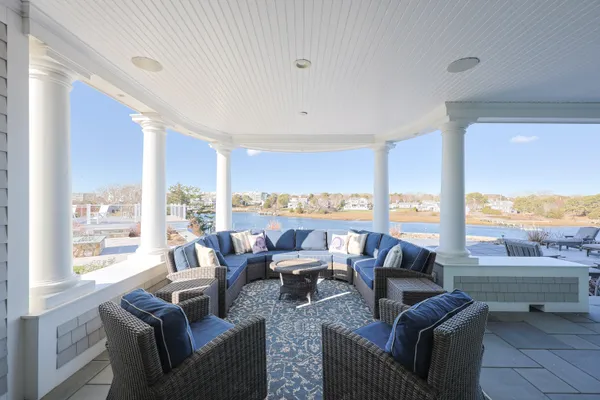 $9,500,000 | 18 Strandway, West Harwich, MA 02671