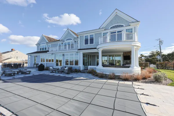 $9,500,000 | 18 Strandway, West Harwich, MA 02671