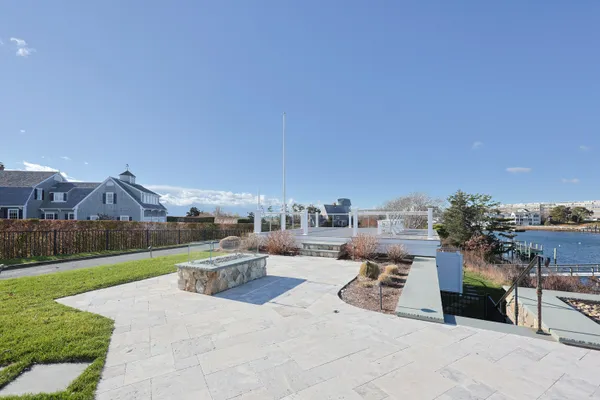 $9,500,000 | 18 Strandway, West Harwich, MA 02671