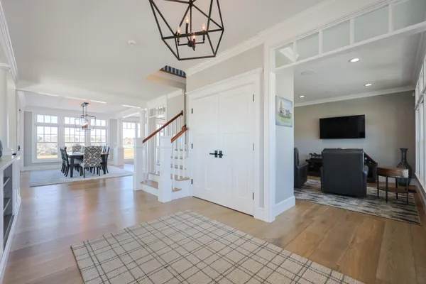 $9,500,000 | 18 Strandway, West Harwich, MA 02671