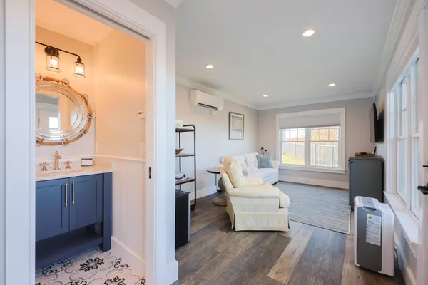 $9,500,000 | 18 Strandway, West Harwich, MA 02671