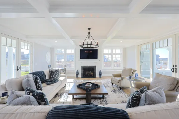 $9,500,000 | 18 Strandway, West Harwich, MA 02671