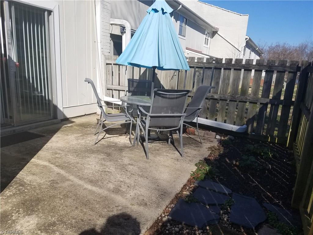 5725 Bramblegate Road, Unit J Greensboro, NC 27409 - Photo 20 of 21 Gallery Image 20