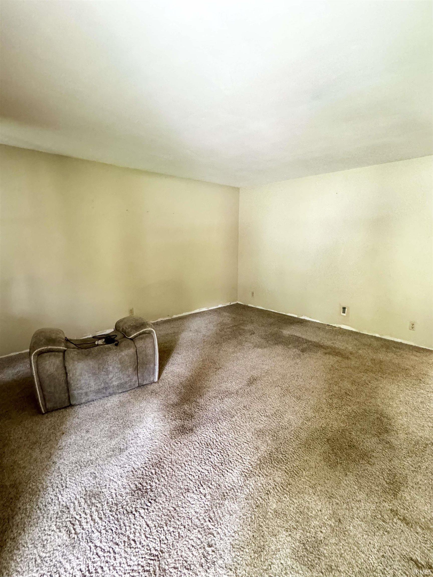6822 Yankeetown Road Newburgh, IN 47630 - Photo 4 of 14 Gallery Image 4