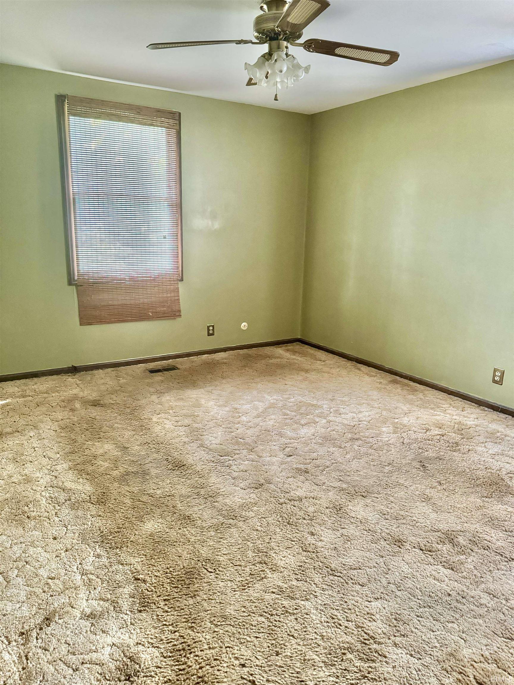 6822 Yankeetown Road Newburgh, IN 47630 - Photo 8 of 14 Gallery Image 8